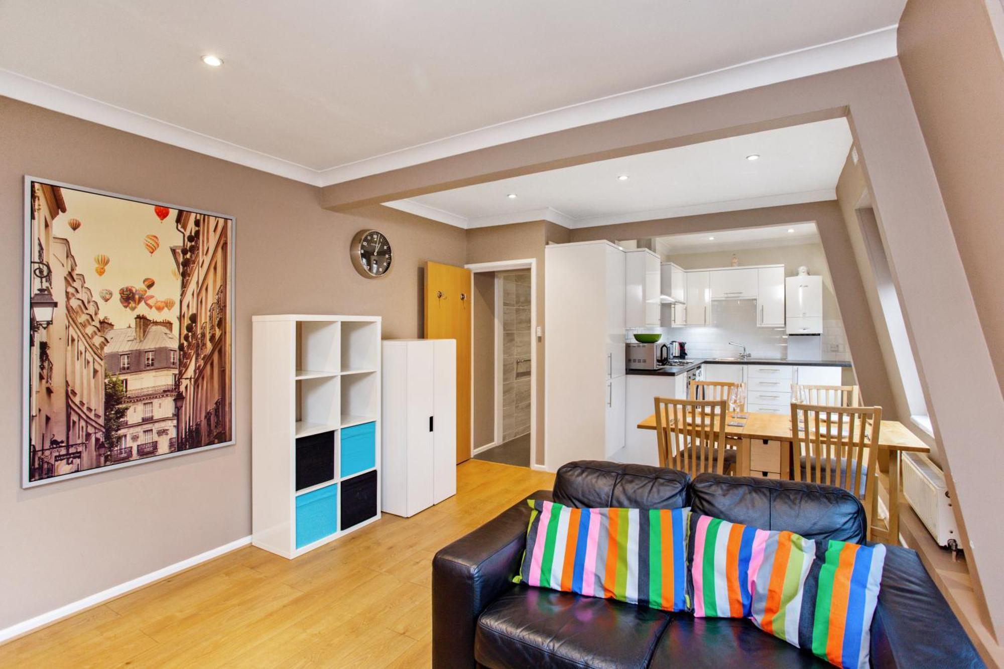 Perfect Perch For Legal Eagle - Winchester Law Courts, High St, Westgate Museum Apartment Luaran gambar