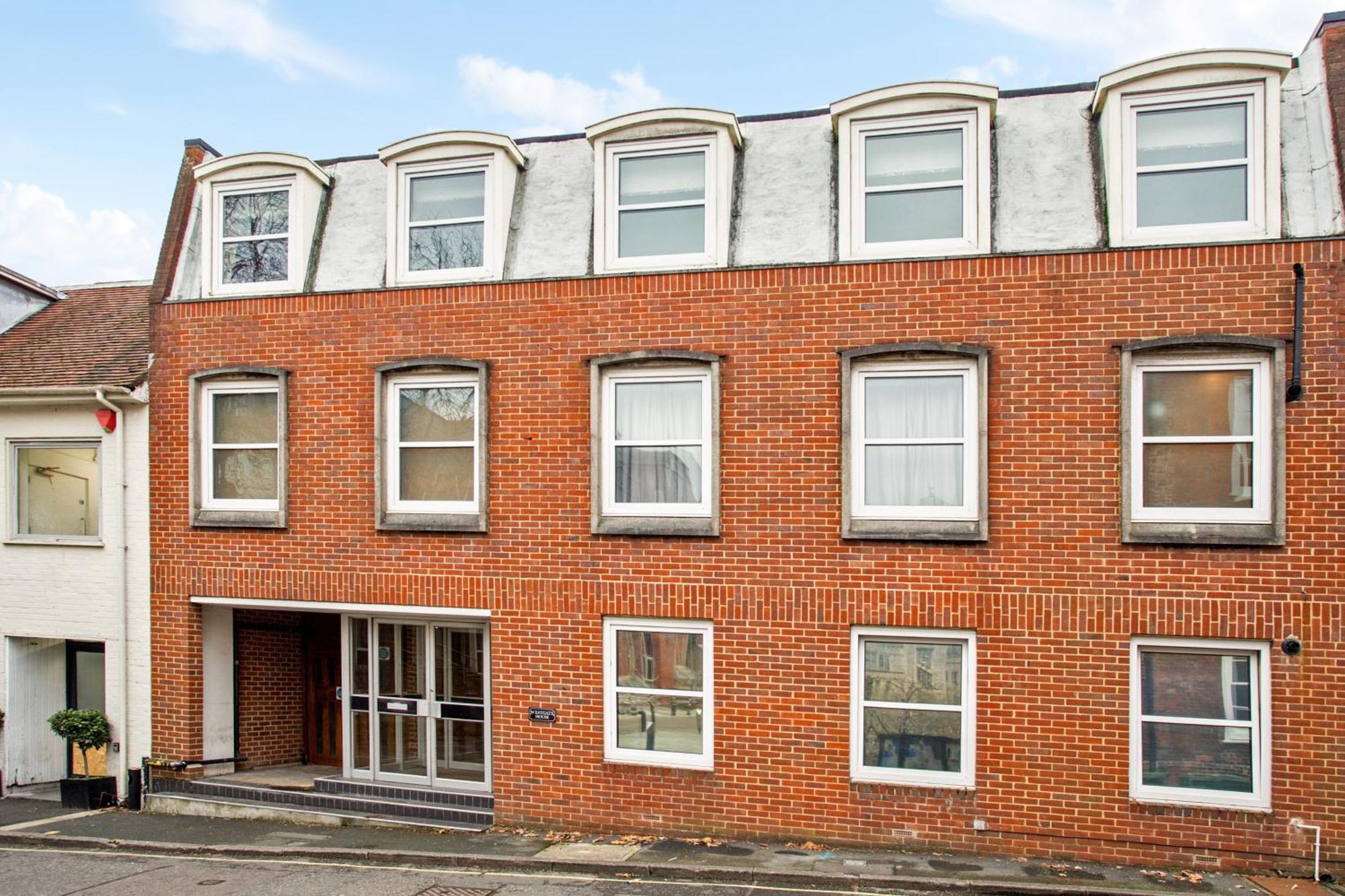 Perfect Perch For Legal Eagle - Winchester Law Courts, High St, Westgate Museum Apartment Luaran gambar
